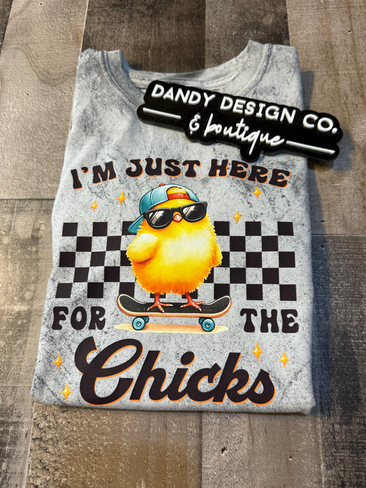 YM I'm Just Here for the Chicks Short Sleeve Tee